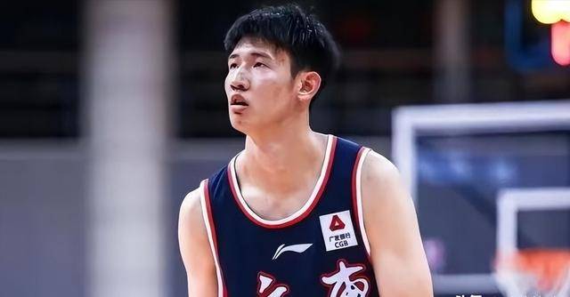 爱游戏平台首页-马龙技术犯规送分，海港主帅怒摔战术板！！