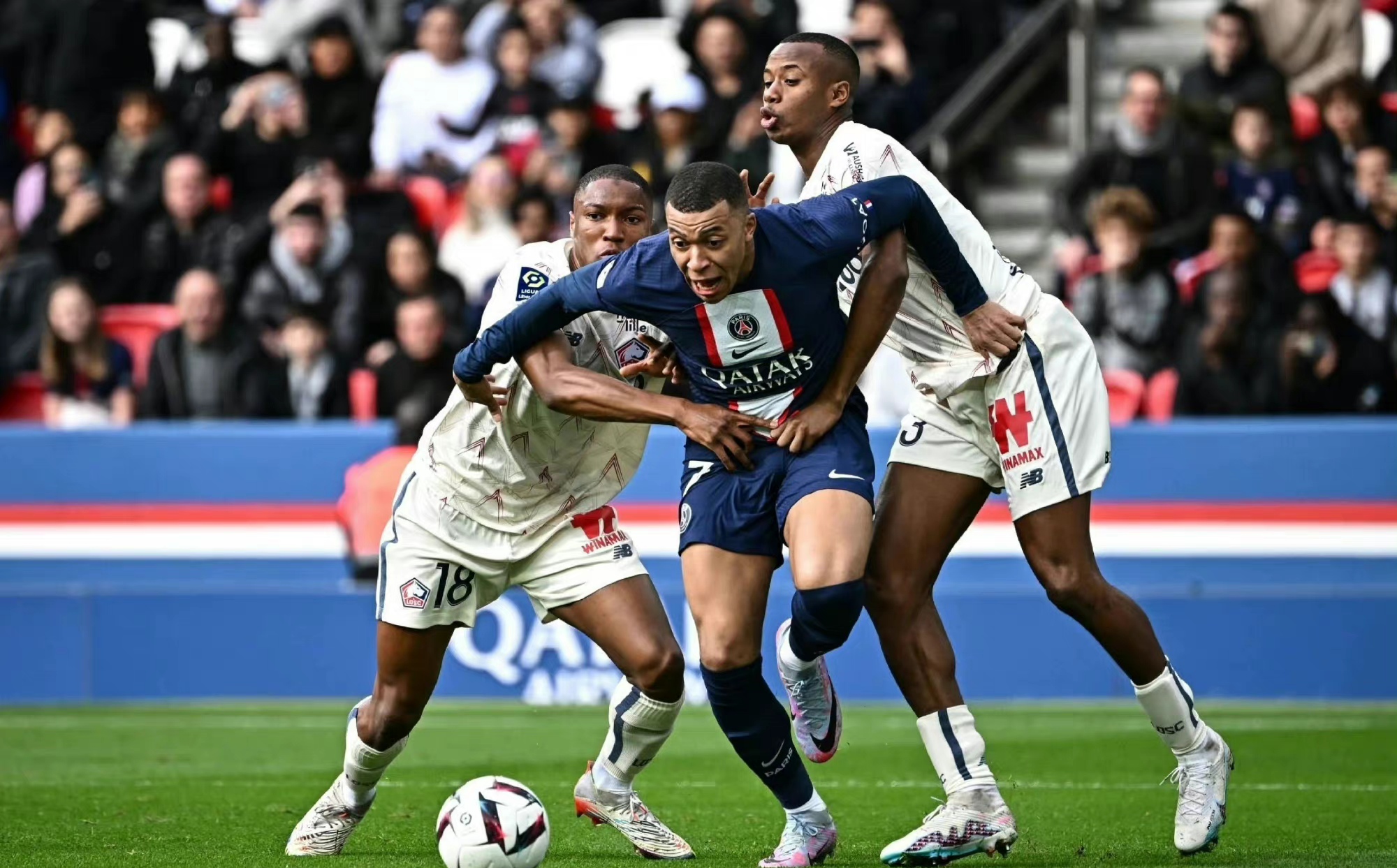 爱游戏ayx官网平台-姆巴佩重要时刻比赛局势复杂,塞尔维亚队带队取胜!